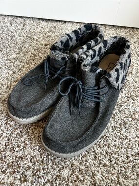 Hey Dude Britt Cheetah Grey Bootie Moccasin Sz 11